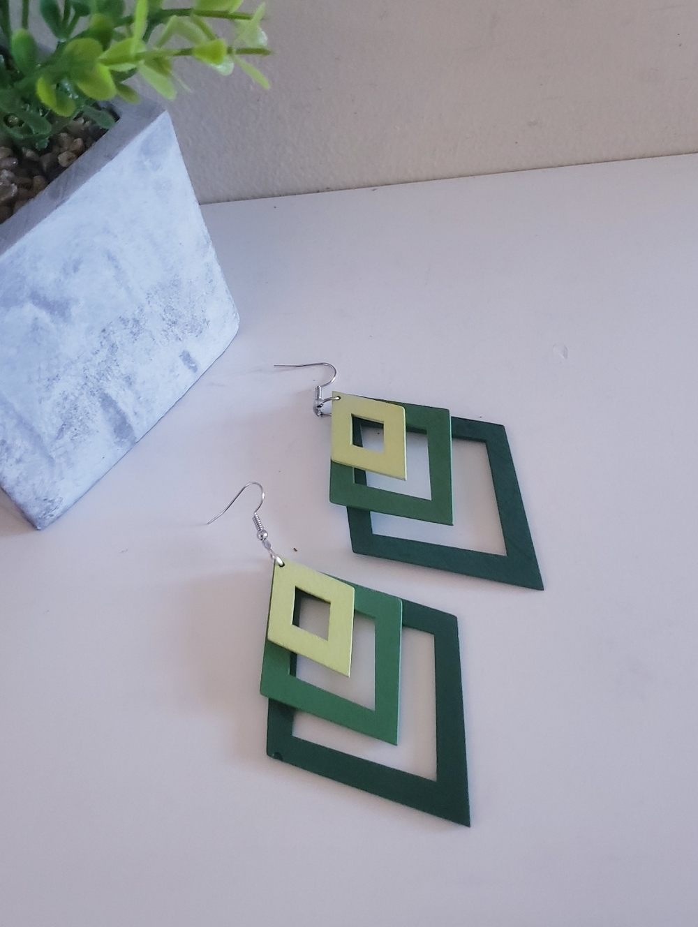 Seraphina NIP Handmade Natural Wooden Prismatic Triple Stacked Drop  Earrings